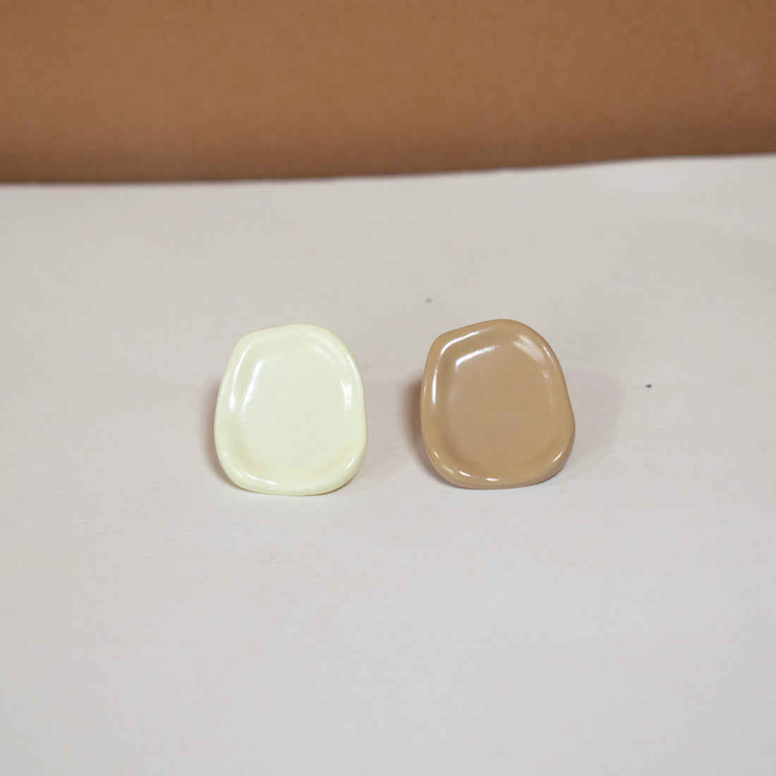 Aretes Acrílico Manchas Café