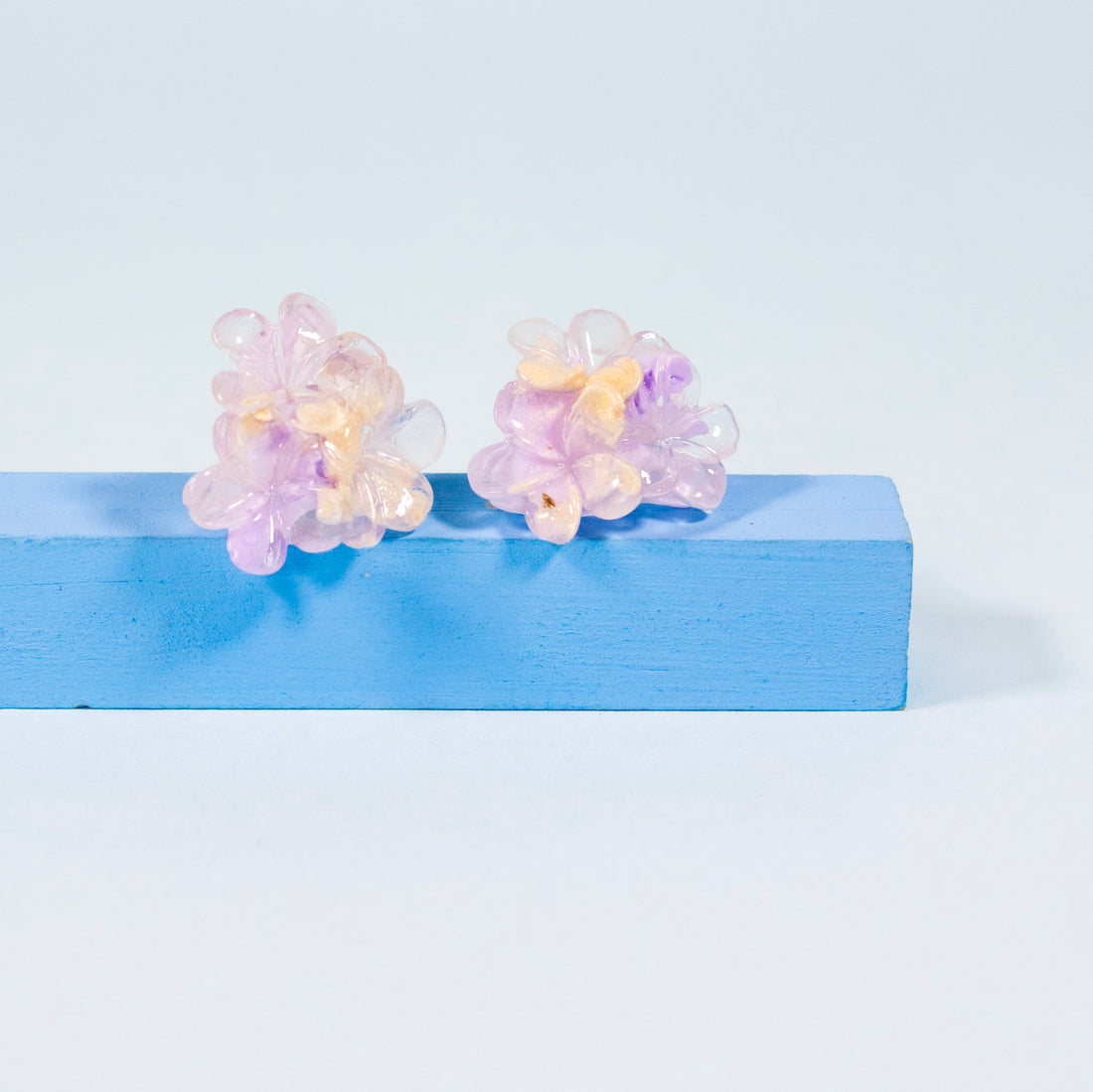 ¡NEW! Aretes Petal Morado