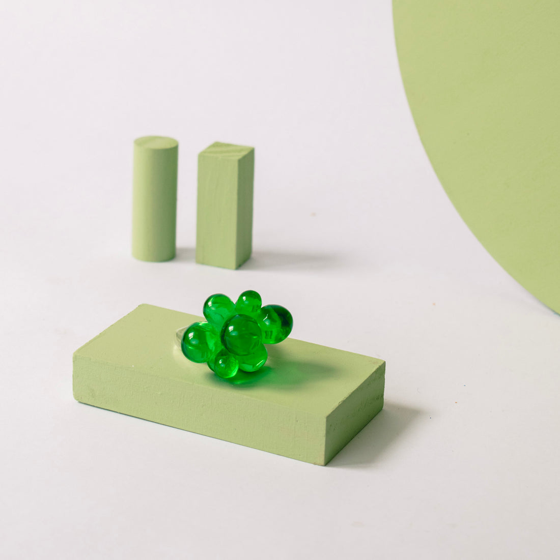 Anillo Acrílico Pétalos verde - Talla única 9