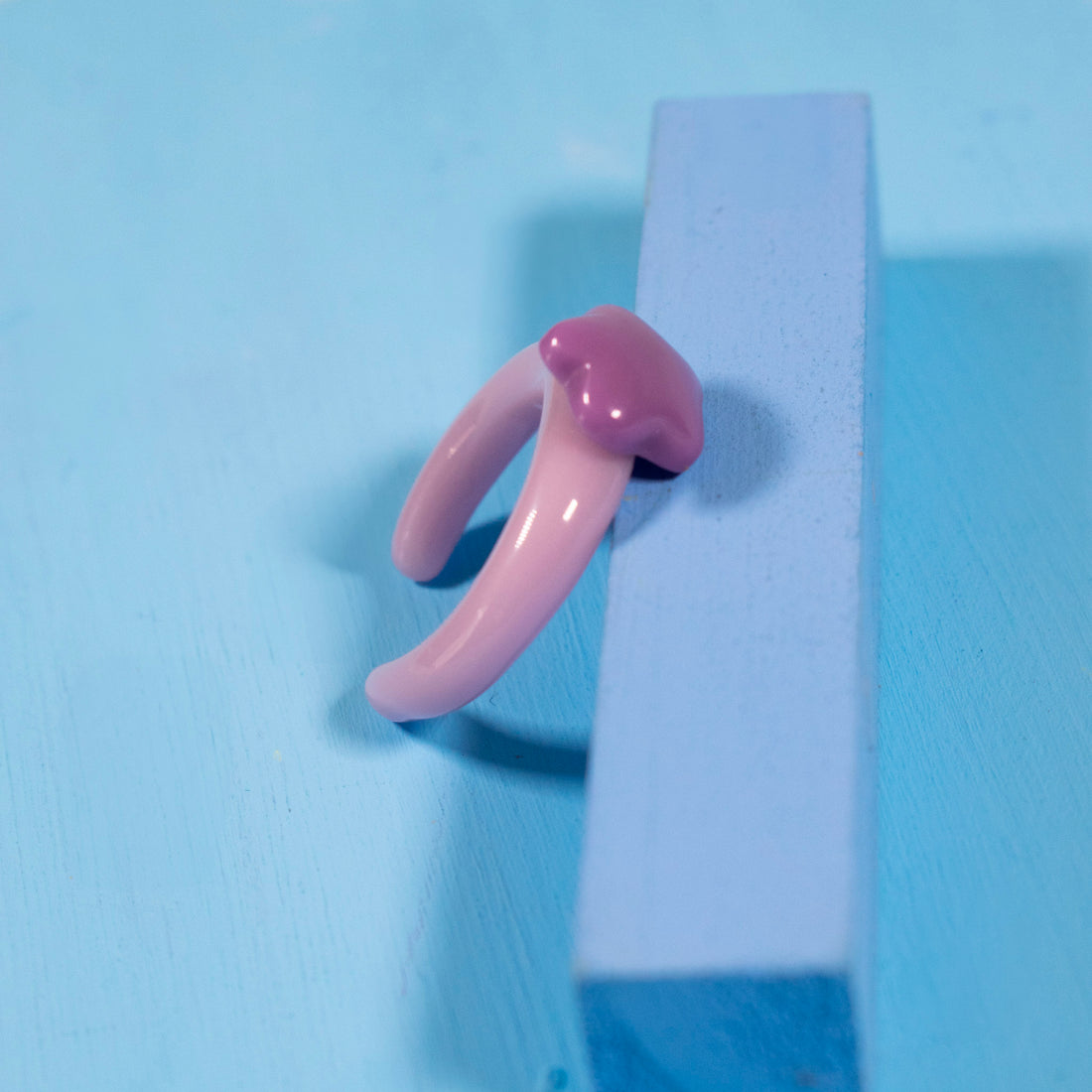 ¡NEW! Anillo Mini Flor Lila - Talla única 9.5