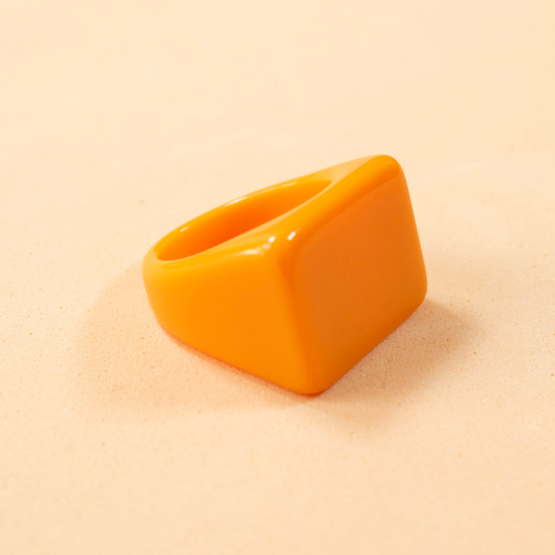 Anillo Acrílico Cubo Naranja - Talla única 7