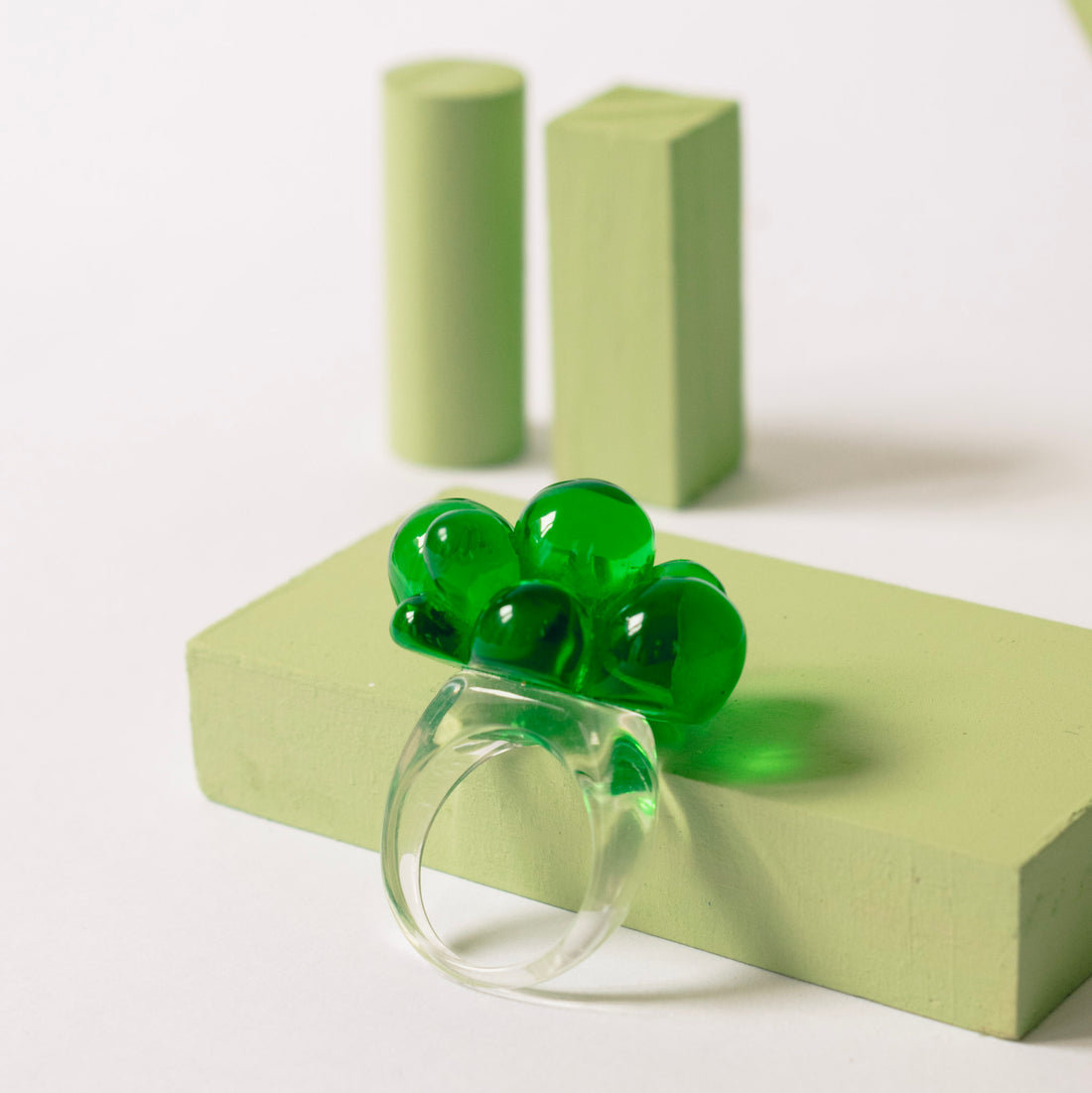 Anillo Acrílico Pétalos verde - Talla única 9