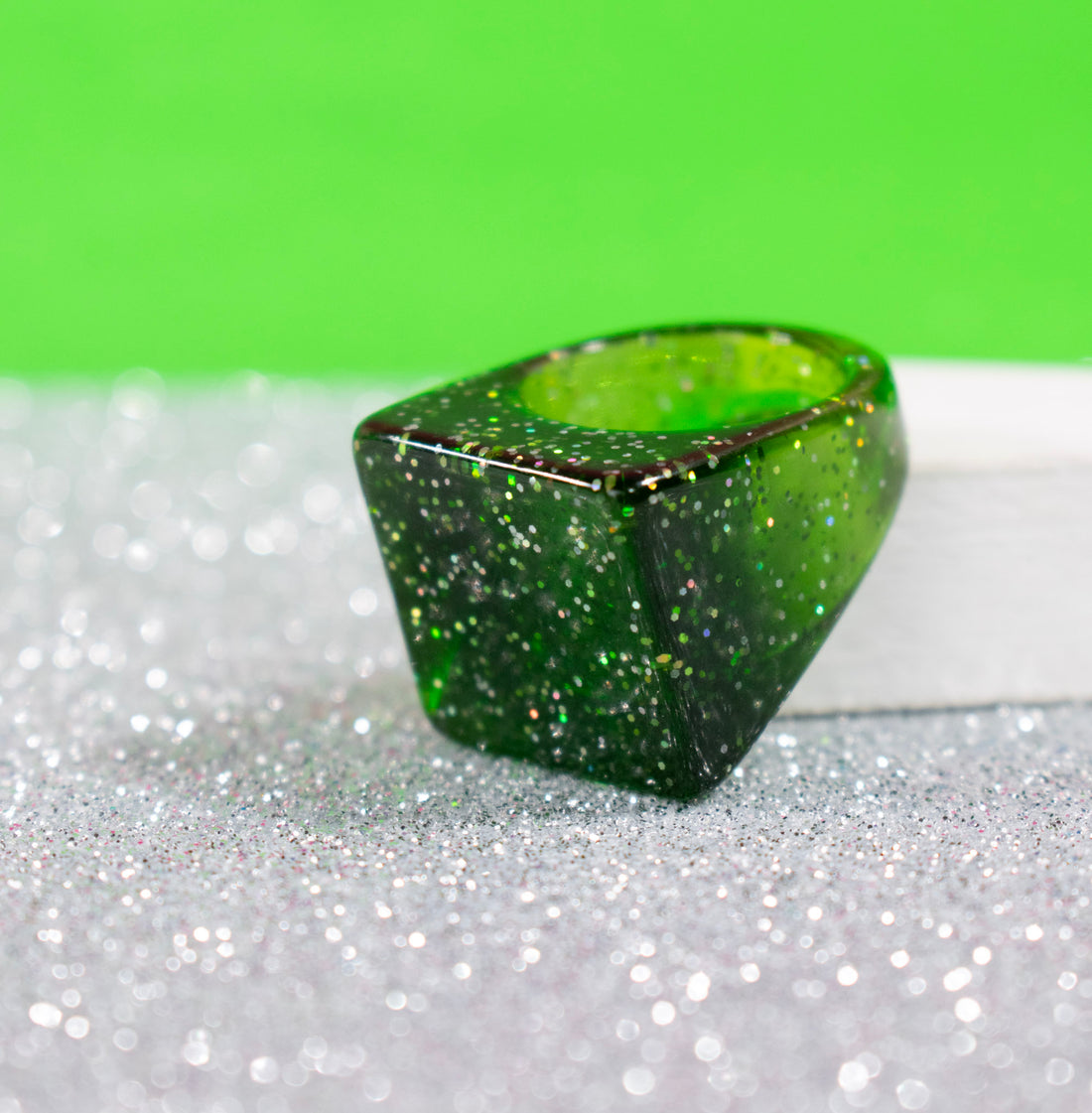 ¡NEW! Anillo Brillo Verde - Talla 7
