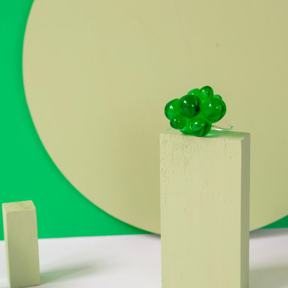 Anillo Acrílico Pétalos verde - Talla única 9