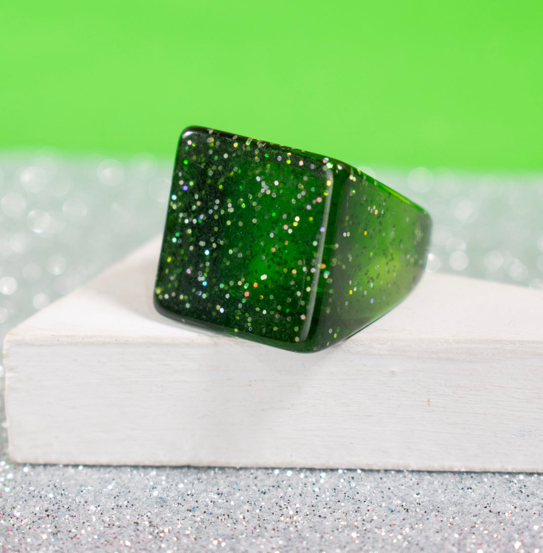 ¡NEW! Anillo Brillo Verde - Talla 7