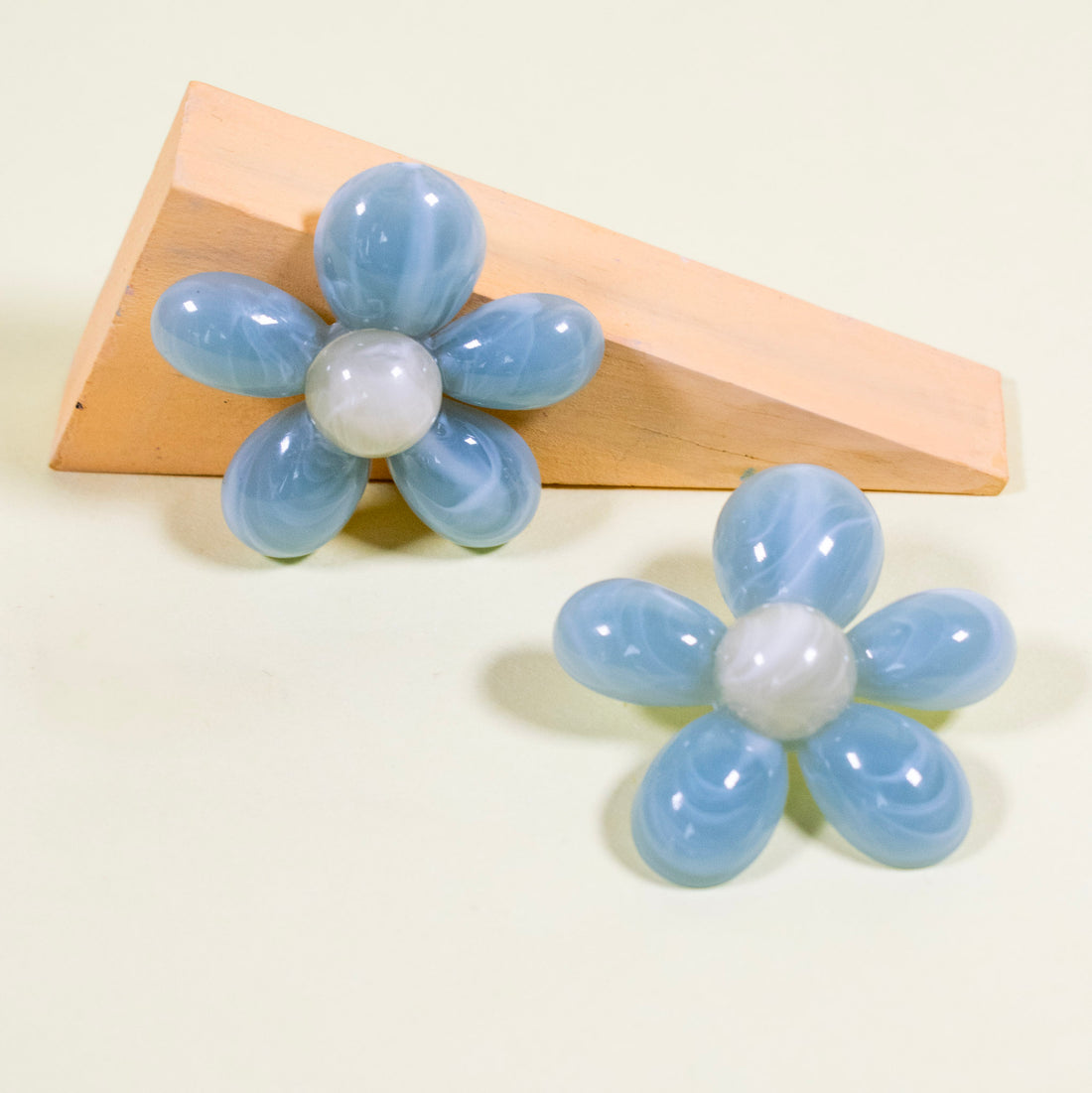 ¡NEW! Aretes flor azul