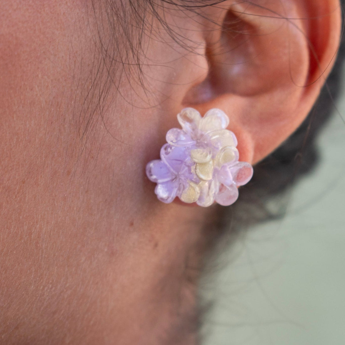 ¡NEW! Aretes Petal Morado