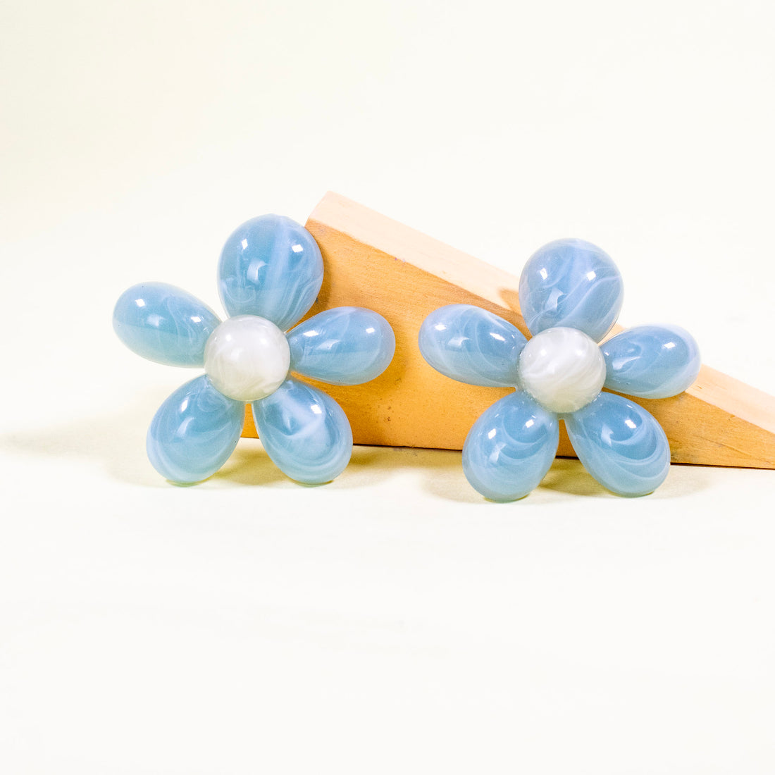 ¡NEW! Aretes flor azul