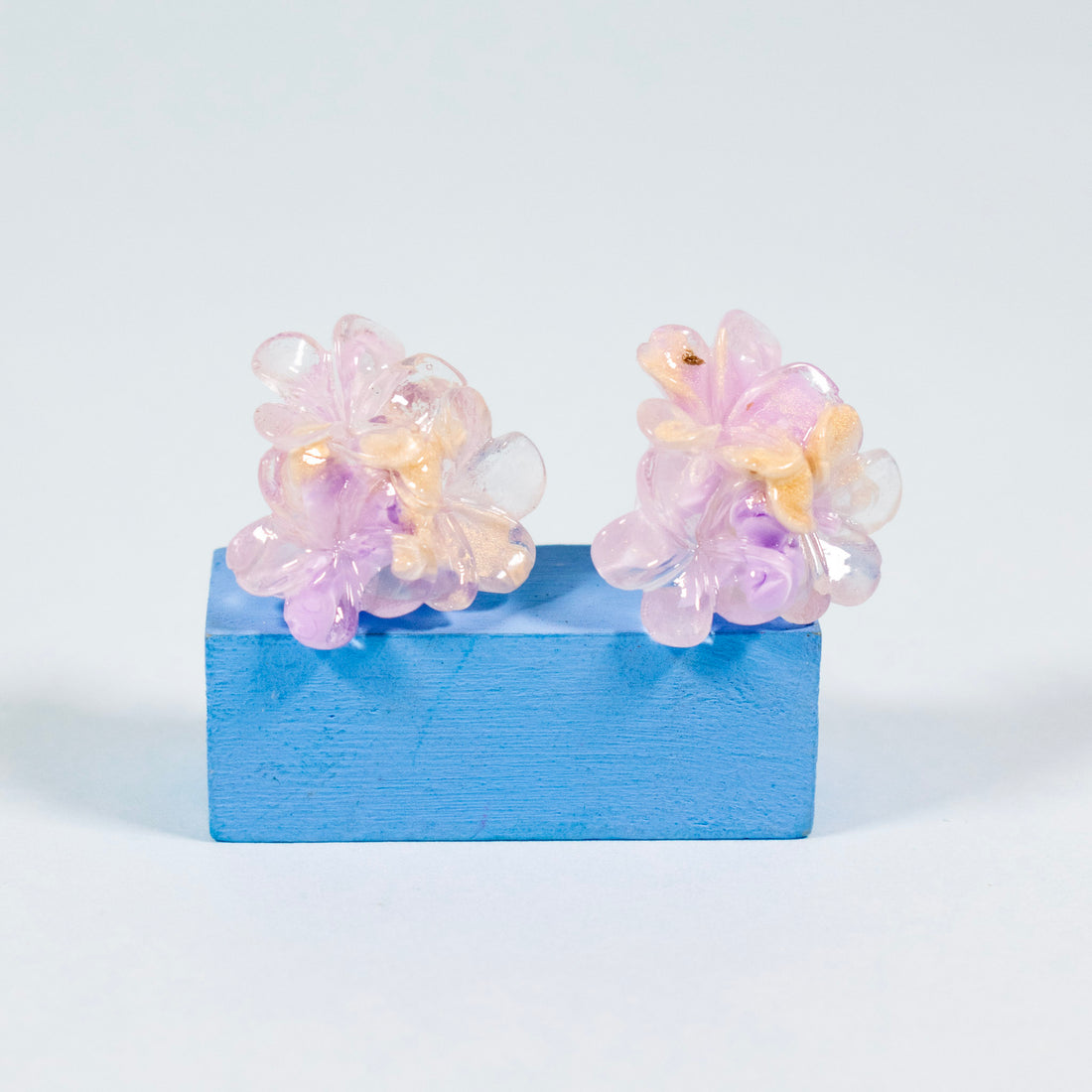 ¡NEW! Aretes Petal Morado