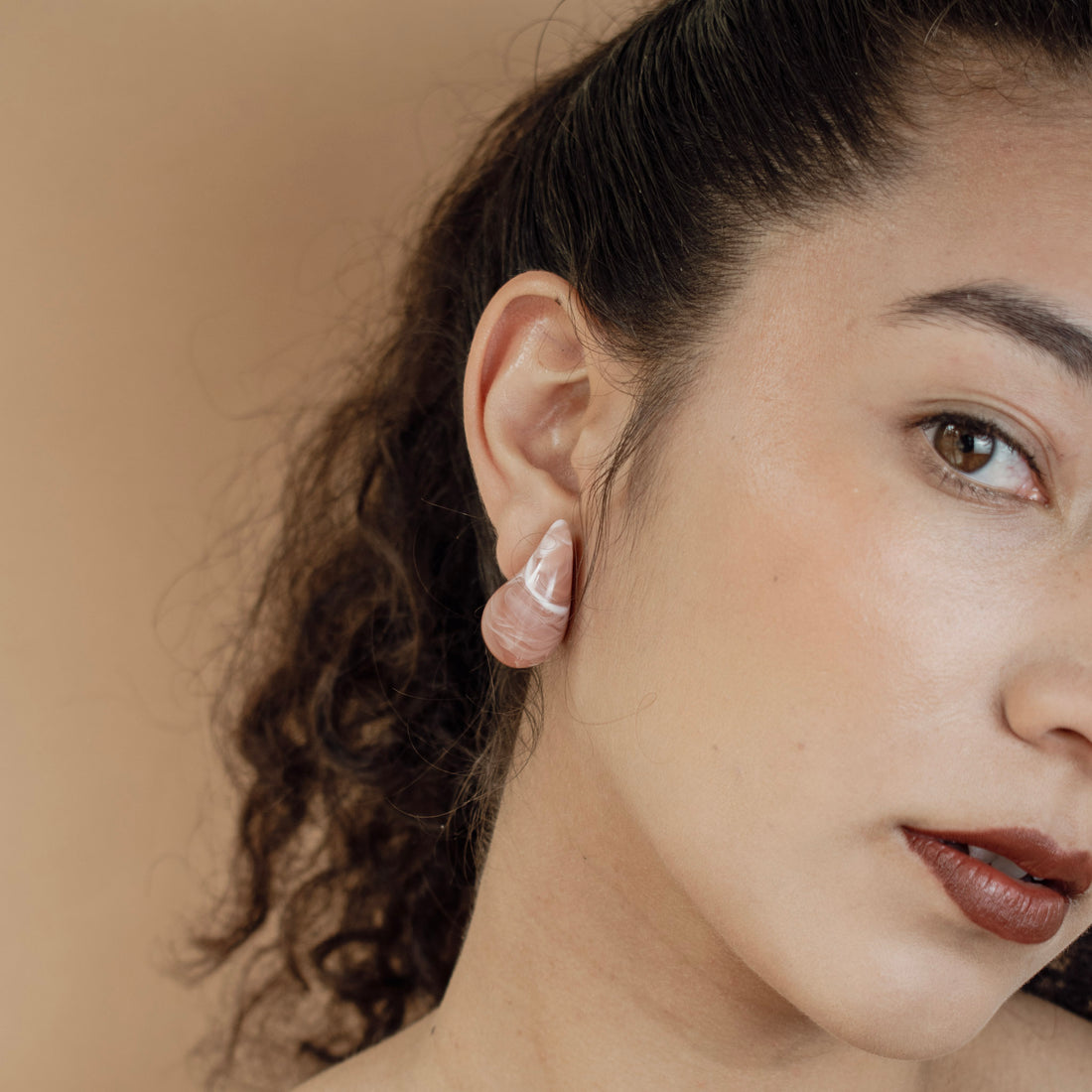 Aretes Acrílico Gota Rosado