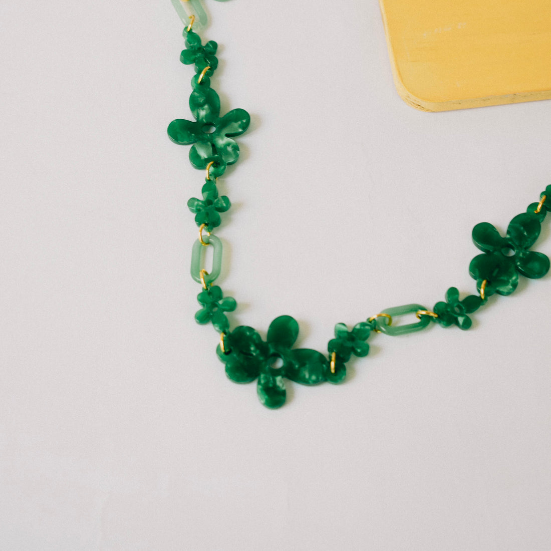 Collar Acrílico Flower Verde