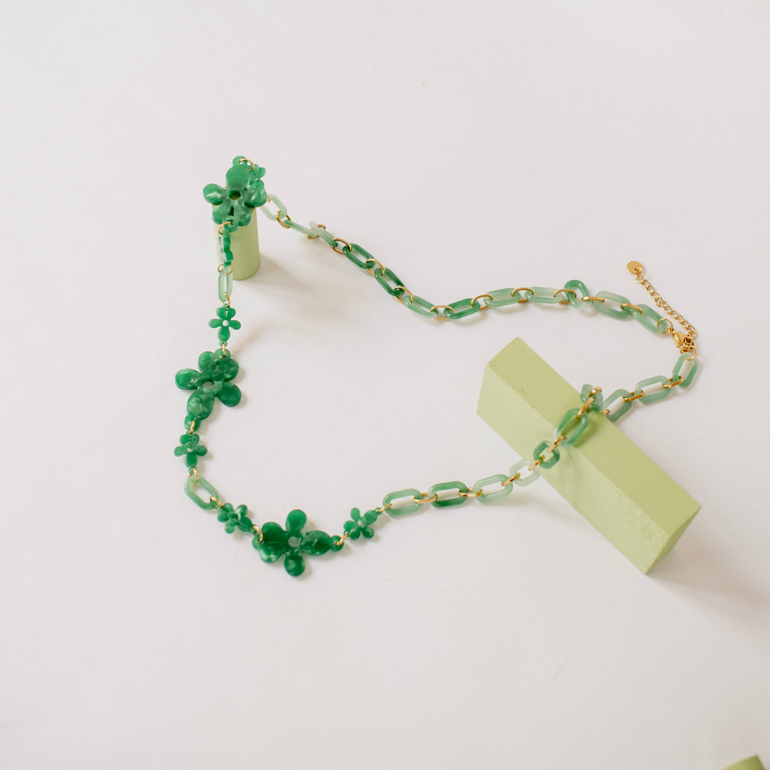 Collar Acrílico Flower Verde