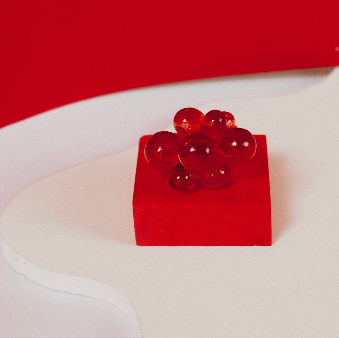 Anillo Acrílico Pétalos rojo - Talla única 9