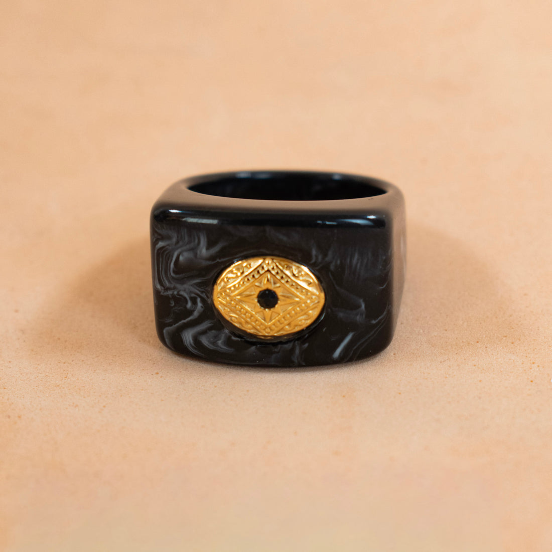 ¡NEW! Anillo Alma Negro Dorado - Talla 8