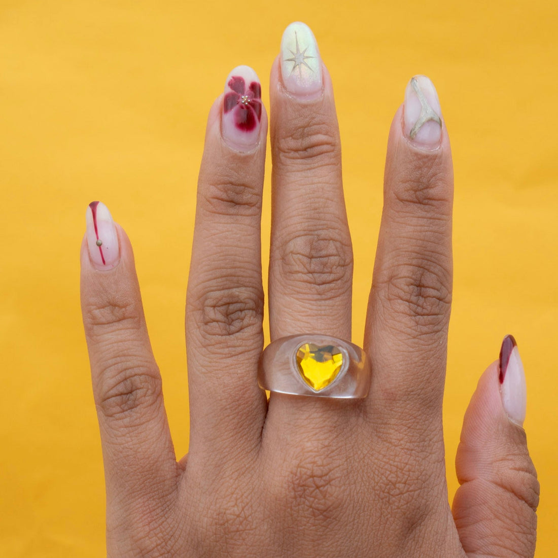 ¡NEW! Anillo Mini corazón Amarillo - Talla única 7.5