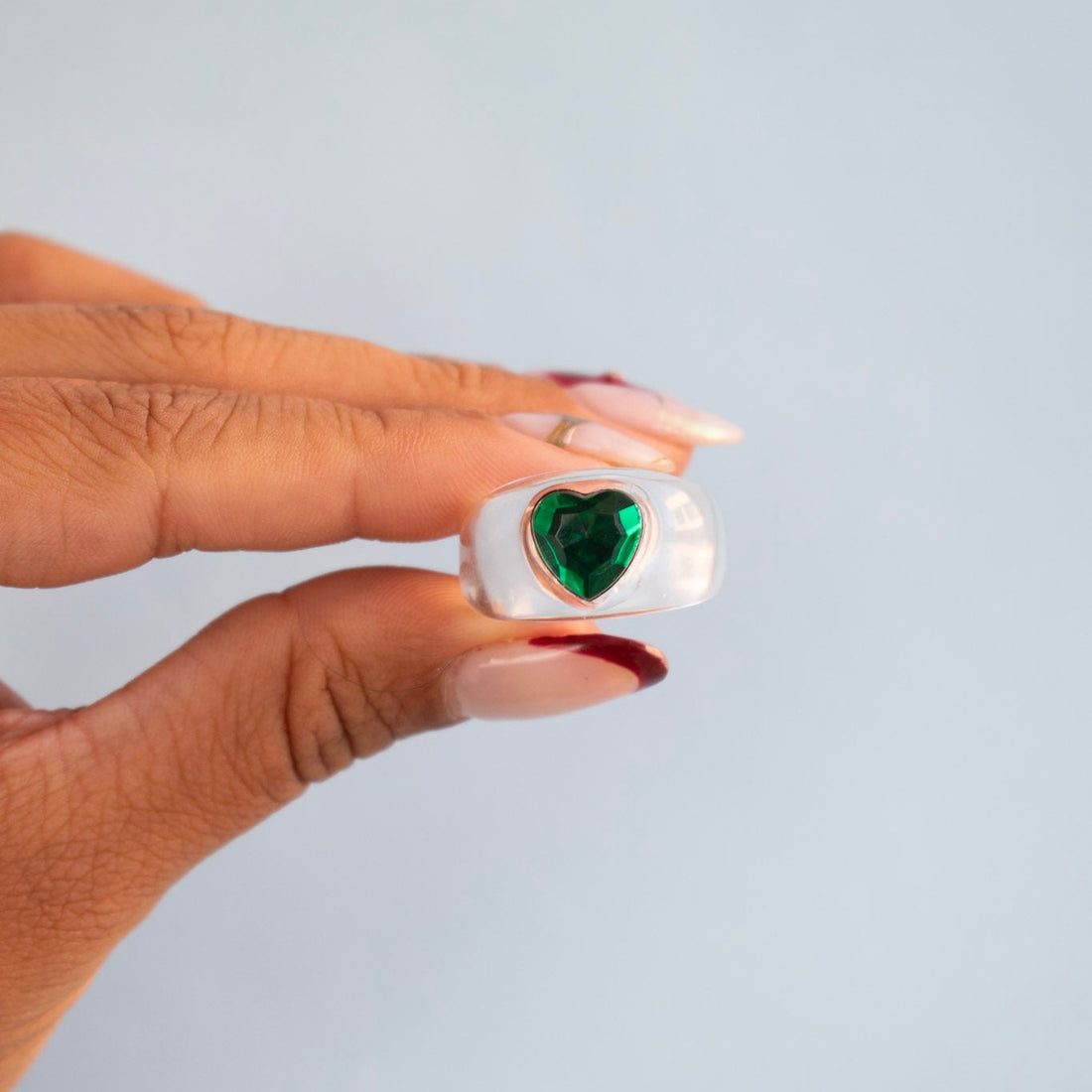 ¡NEW! Anillo Mini corazón verde- Talla única 7.5