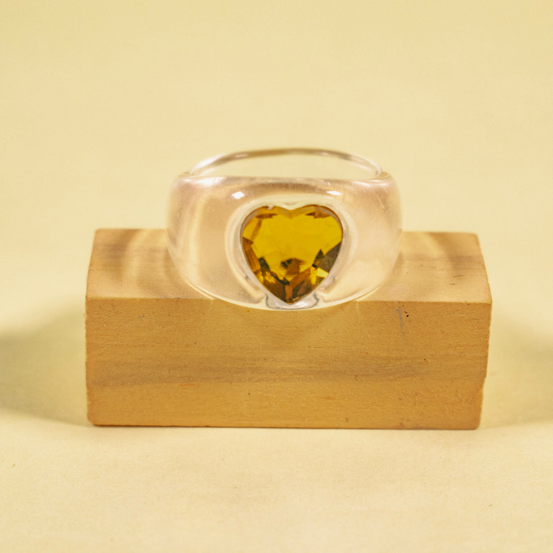 ¡NEW! Anillo Mini corazón Amarillo - Talla única 7.5