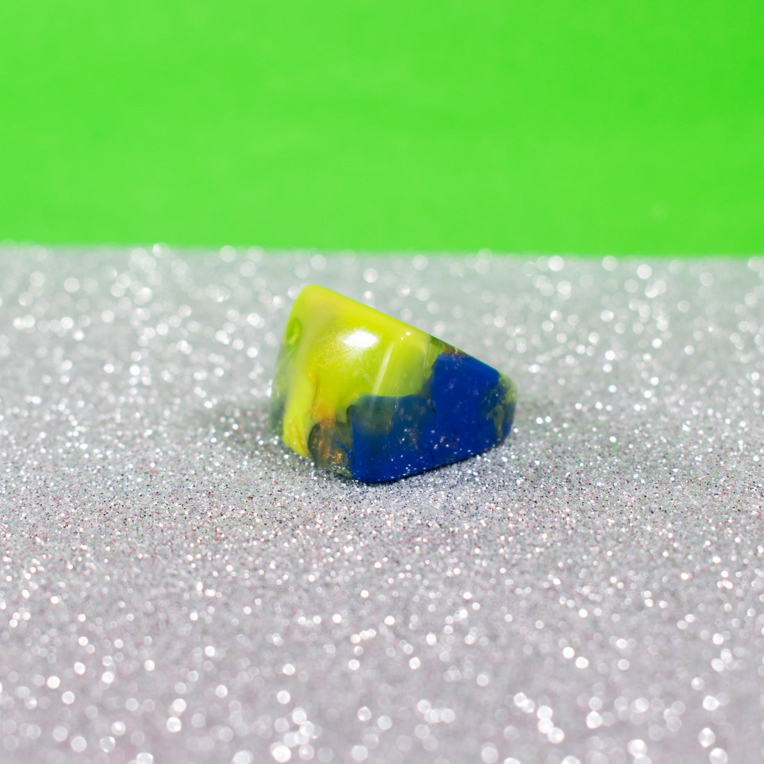 ¡NEW! Anillo Nebula Verde- Talla 8.5