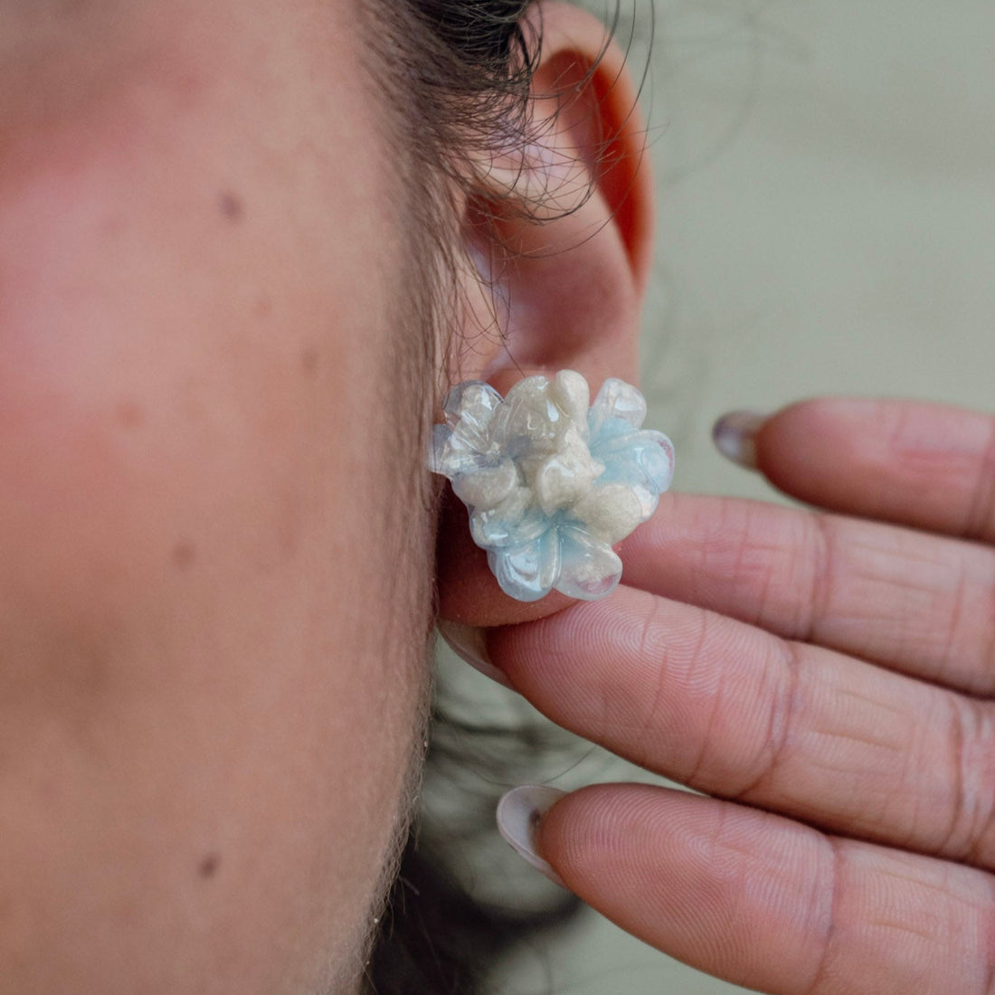 ¡NEW! Aretes Petal Azul