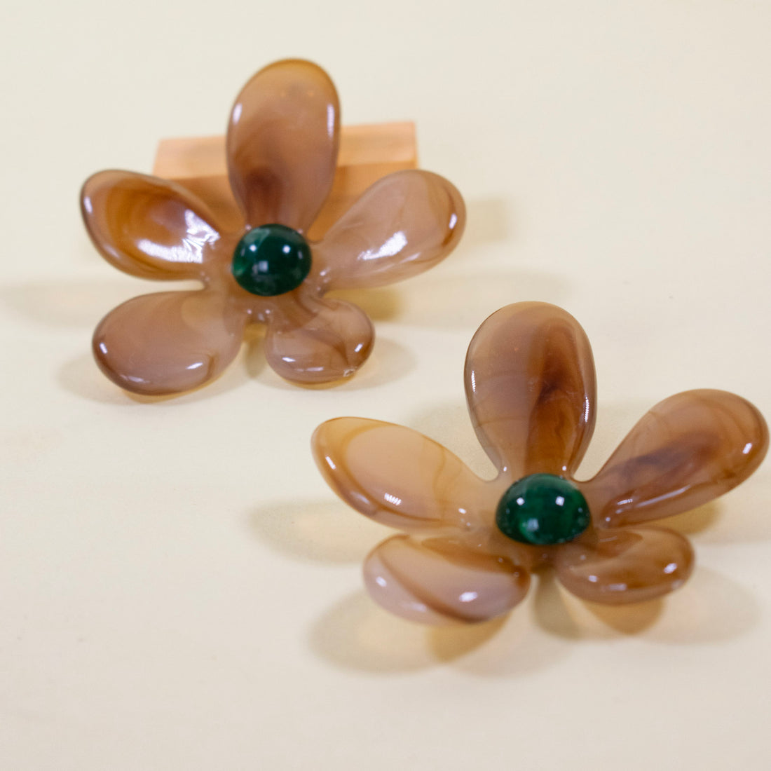 ¡NEW! Aretes Margarita Café