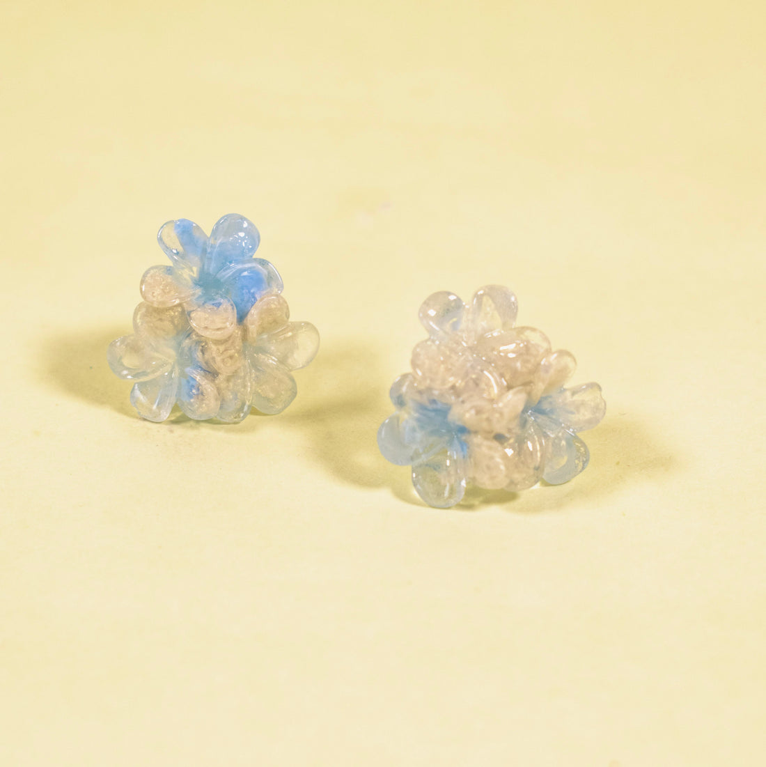 ¡NEW! Aretes Petal Azul