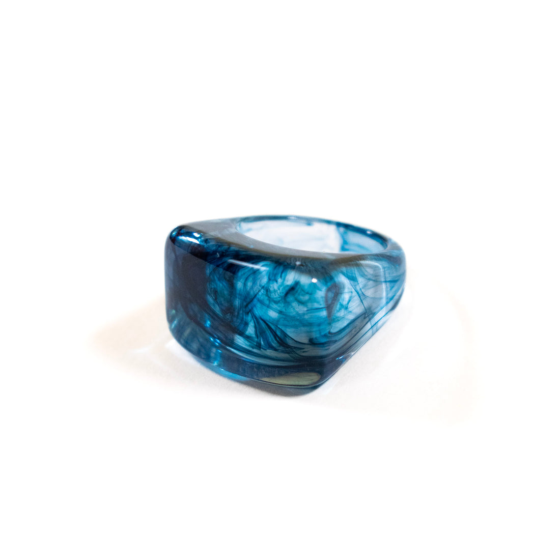 Anillo Acrílico Geométrico Azul Oscuro